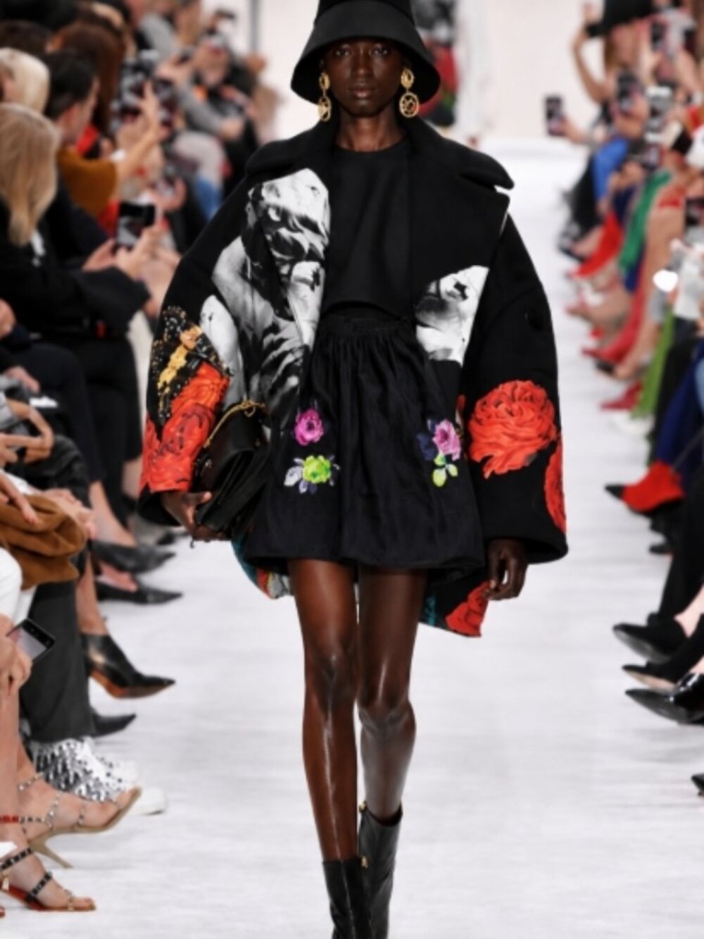 NWOT CARVEN Net Overlay FLORAL EMBROIDERED Tulle SKIRT Black L  $325